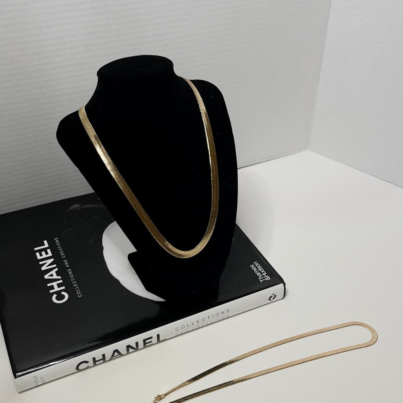 Cora Snake Chain