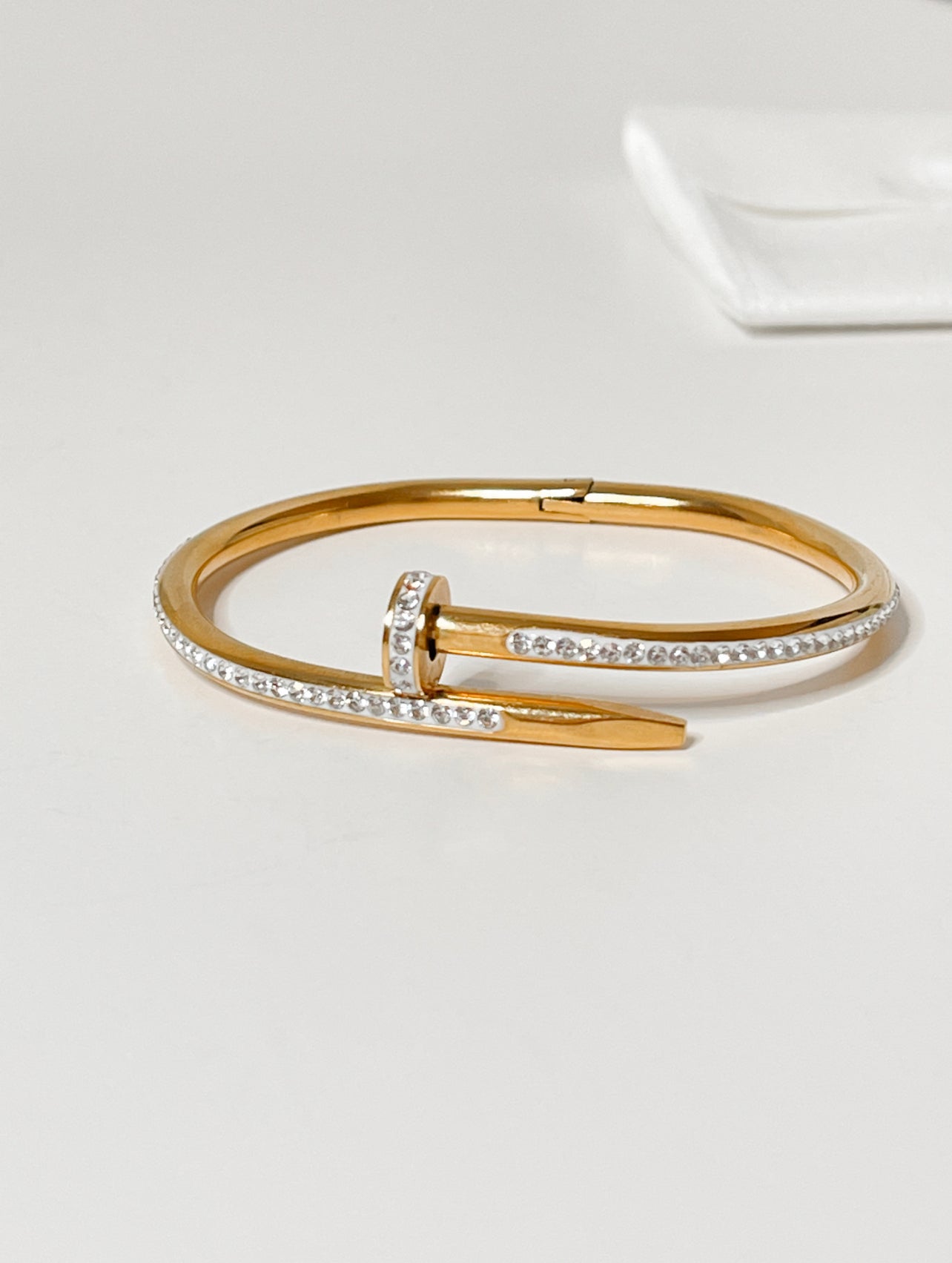 MIA - delicate custom engraved bracelet - by Judith & Jules